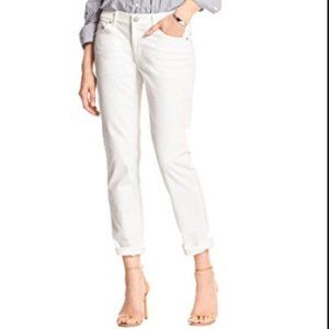 Banana Republic | White Cuffed Girlfriend Jean